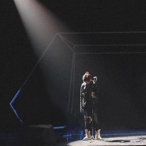 日本公公与儿媳操逼120分钟的视频
